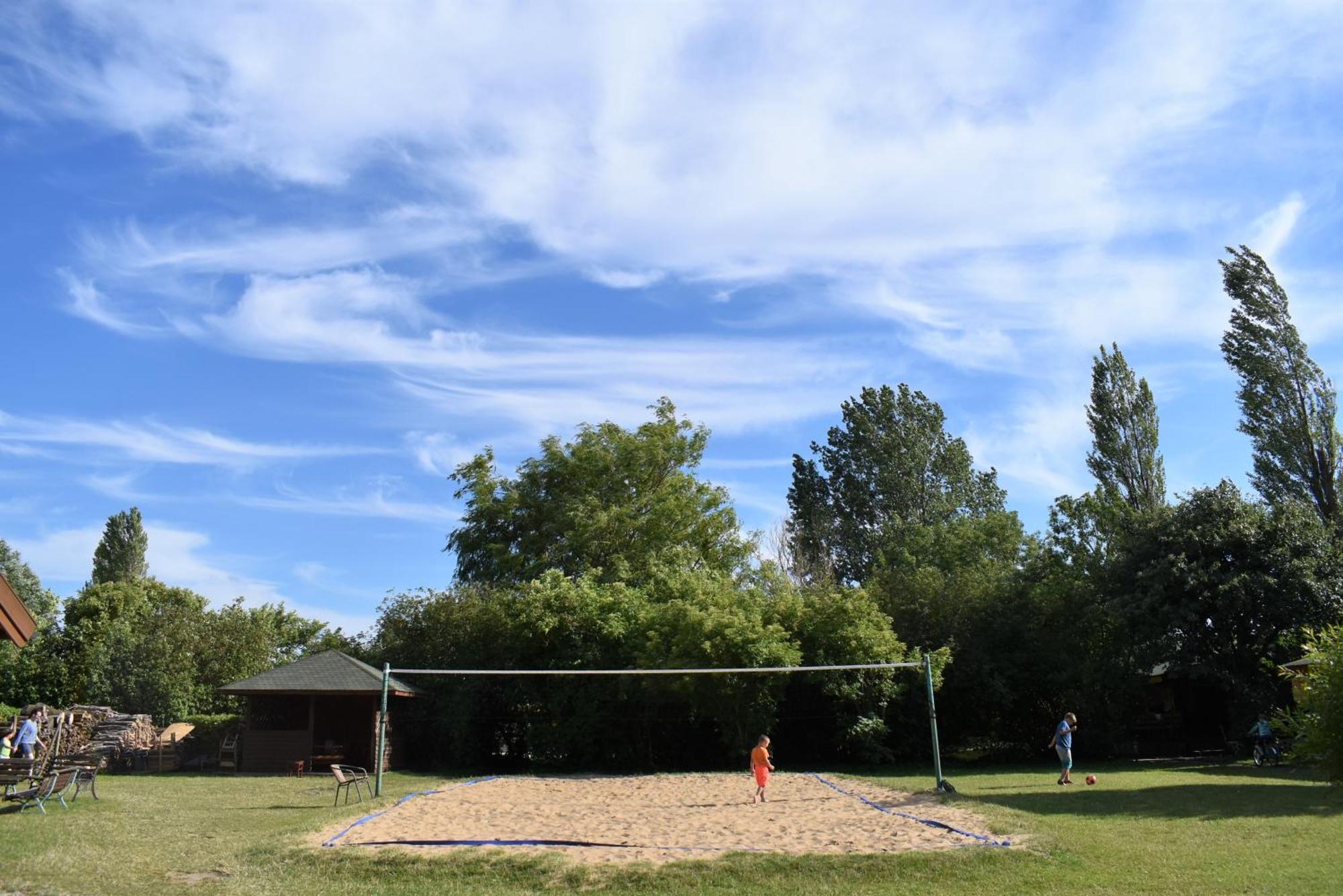 O.w. Sek Lodge